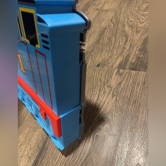 2014 Mattel Thomas the Train Carrying Case & Mixed Train Lot - Picture 9 of 10